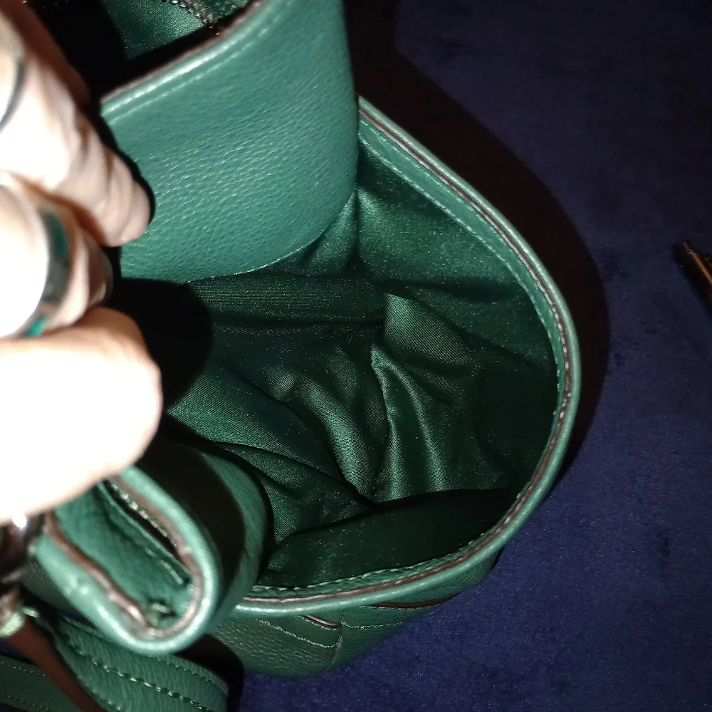 EUC Coach Park pebbled Leather Carrie Tote  Hunter Green - Picture 12 of 15